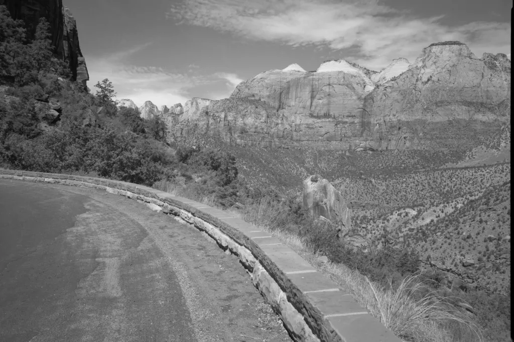 Zion mount carmel highway switchbacks